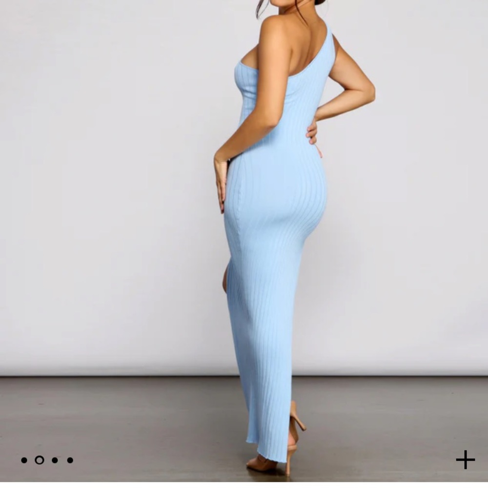 Assymetric maxi dress